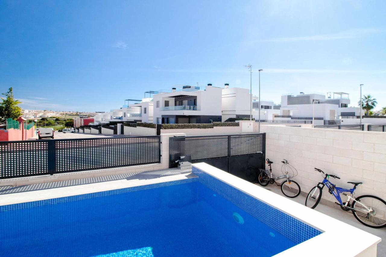 Villa De Lujo Con Piscina أوريويلا المظهر الخارجي الصورة