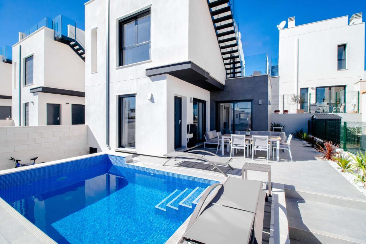 Villa De Lujo Con Piscina أوريويلا المظهر الخارجي الصورة