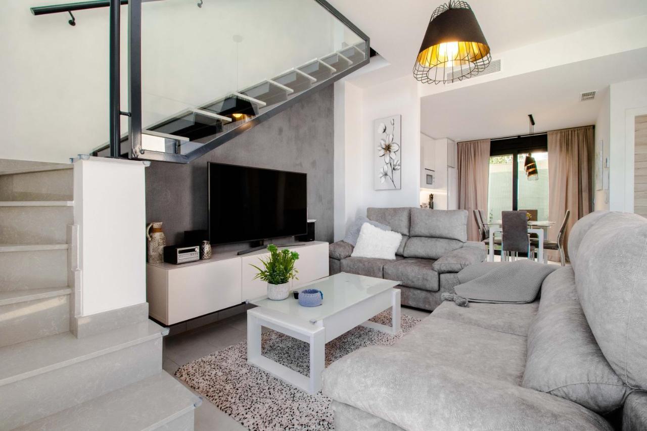 Villa De Lujo Con Piscina أوريويلا المظهر الخارجي الصورة